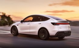 Tesla Model Y L: Çin’de Satışa Sunuldu, Türkiye İçin Ne Anlama Geliyor?