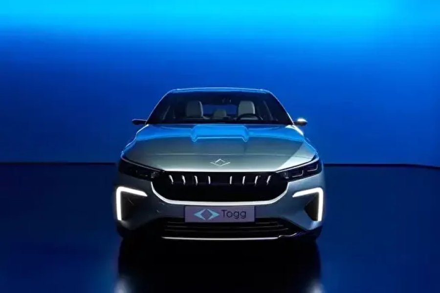 TOGG T10F Sedan Türkiye’de Ön Siparişe Açılıyor: Özellikler, Versiyonlar ve Fiyat Beklentisi