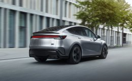 Tesla Model Y Standart Türkiye’de: 2.349.300 TL’den Başlıyor — Menzi̇l, Donanım, Teslim Takvimi