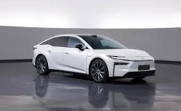 Toyota’nın “Uygun Fiyatlı” Lüks Elektrikli Sedanı bZ7 Kapış Kapış Gidiyor: 1 Saatte 3.100+ Sipariş, 700 km’ye Kadar Menzil
